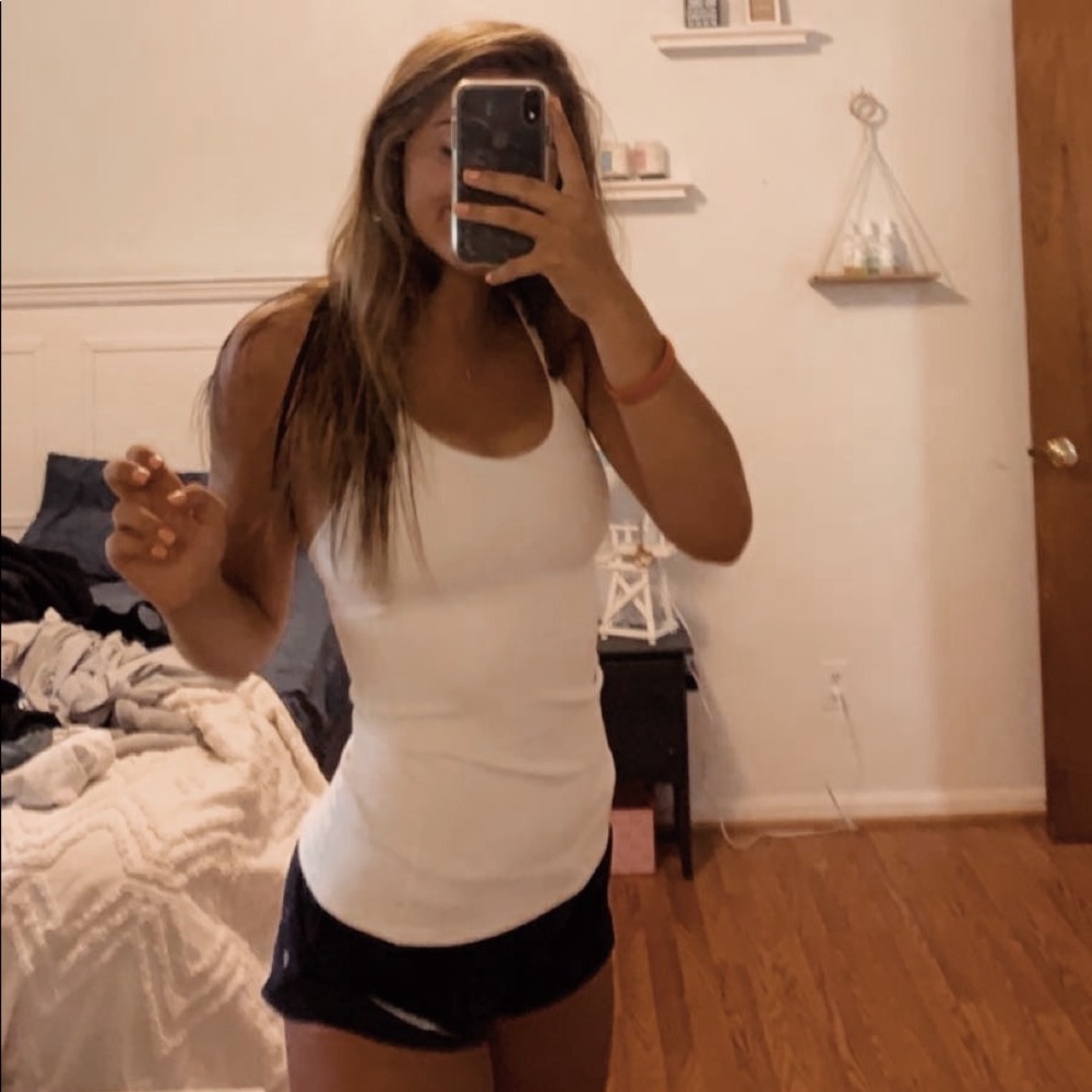 Lululemon tank built in bra